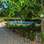 Botanica - Lush Garden And Pool Oasis Villa