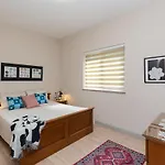 Botanica - Lush Garden And Pool Oasis Villa